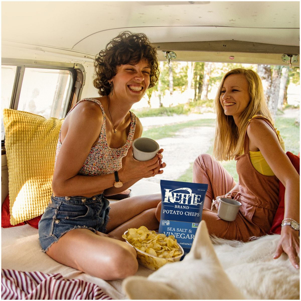 Papas Fritas Kettle Brand Sabor Sal de Mar y Vinagre - 7.5 oz - Imagen 10