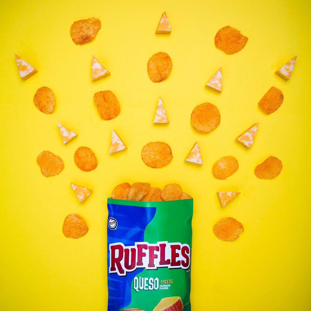 Ruffles Papas Fritas Sabor Queso - 8 oz - Imagen 4
