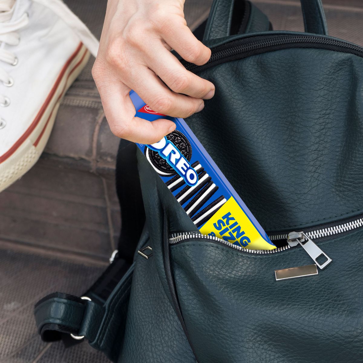 Galletas Sandwich de Chocolate Oreo King Size - 3.22 oz - Imagen 5