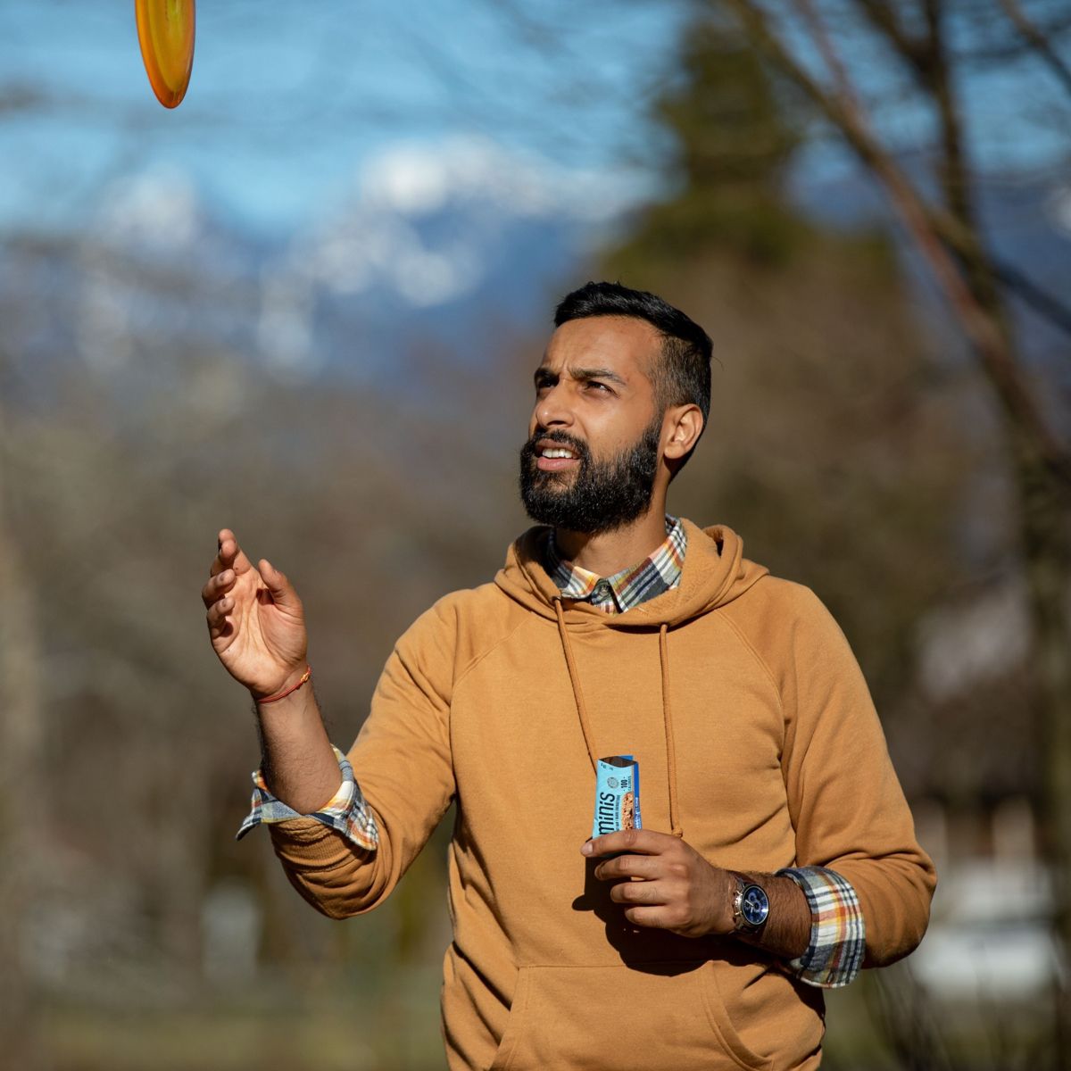 CLIF Bar Mini Barrita de Granola con Proteína Sabor Chocolate Blanco y Macadamia Hecha con Avena Orgánica - 19.8 oz / 20 piezas - Imagen 3