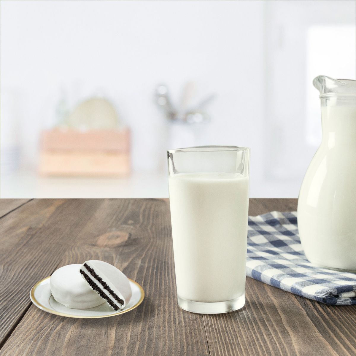 Galletas Sandwich de Chocolate Cubiertas de Fudge Blanco Oreo Edición Limitada Navideña - 8.5 oz - Imagen 8