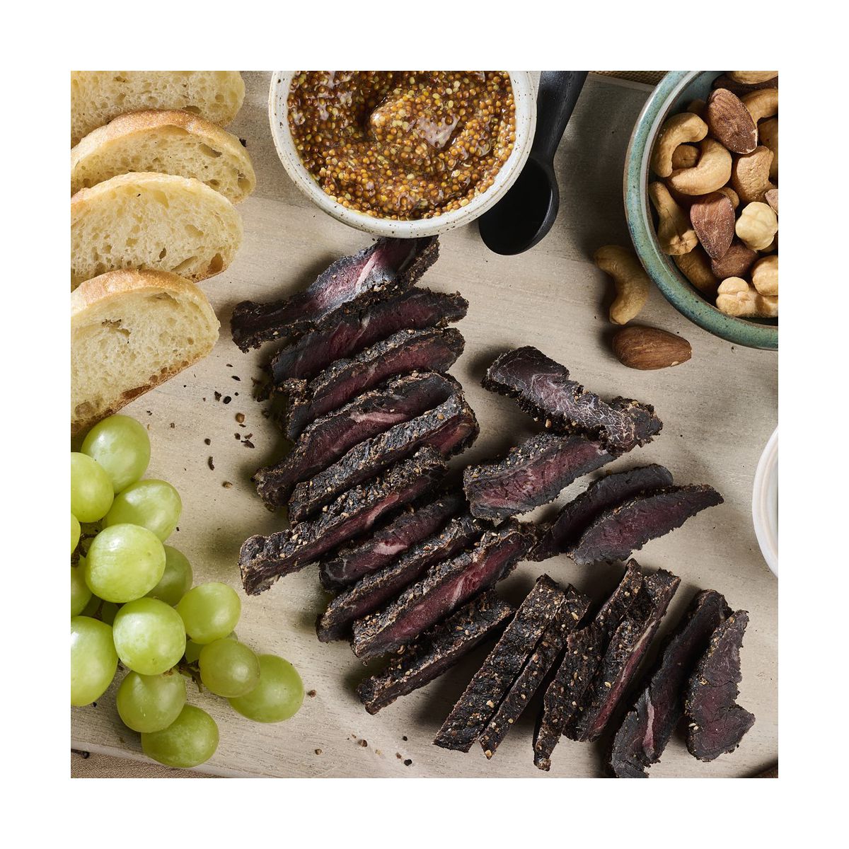 Joburg Meats Biltong Tradicional Sudafricano, Snacks Altos en Proteína y Keto-Friendly, Certificado Kosher, Bolsas de 2 oz - Paquete de 4 - Imagen 5